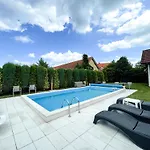Riviera -adults Only * Rewal