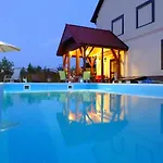 Riviera -adults Only * Rewal