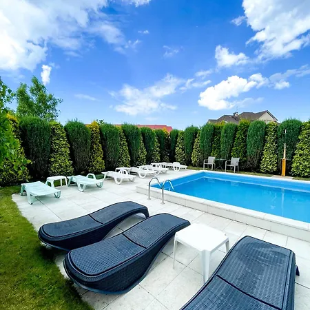 Riviera -Adults Only * Rewal