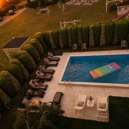 Riviera -adults Only Rewal