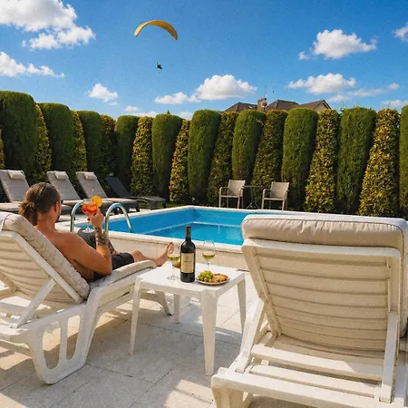 Nyaraló Riviera -adults Only
