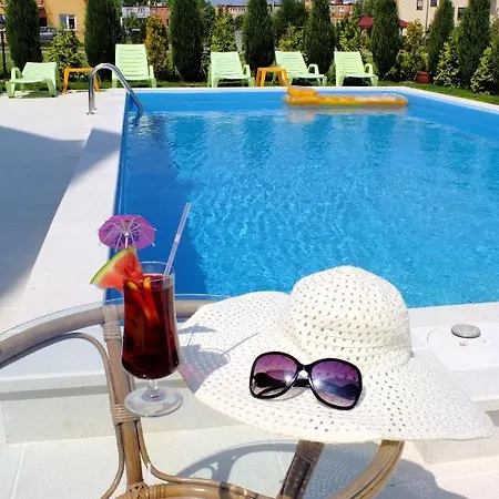 Riviera -Adults Only Rewal