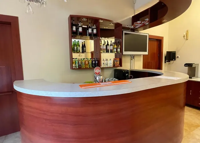 Riviera -Adults Only Rewal